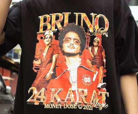 Gambling Addiction - man in black crew neck t-shirt wearing black sunglasses