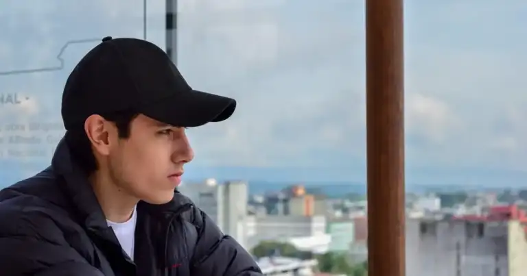 Dr. Sharma: Jawline Fillers Make Faces 'Masculine', 'Bulky