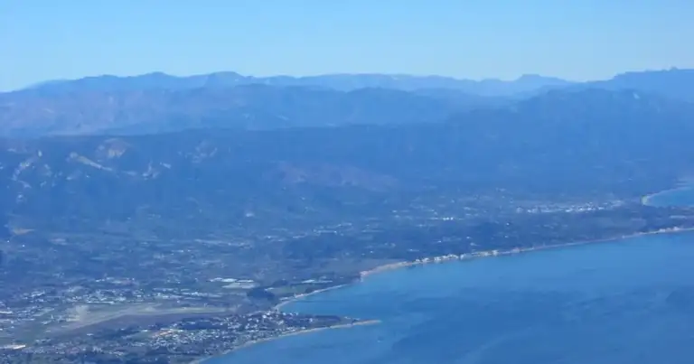 California Owns America's Top Wealthiest Suburbs