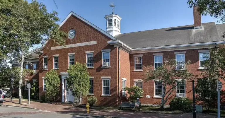 Nantucket Repelled Fast Food—Now Daily Grind Is Here