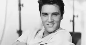 Elvis: His 1977 Photo Just Sparked Time-Travel Theories
