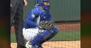 Eliezer Alfonzo Jr. Debuts for Giants After Mom's Death